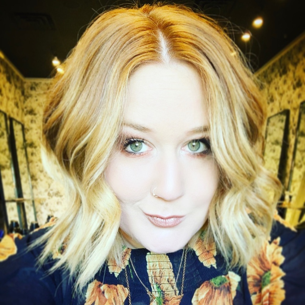 Meet your Posher, Jenn